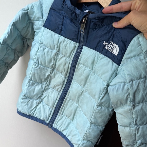 The North Face Hooded Navy and Light Blue Baby Puffer Jacket - Picture 3 of 3